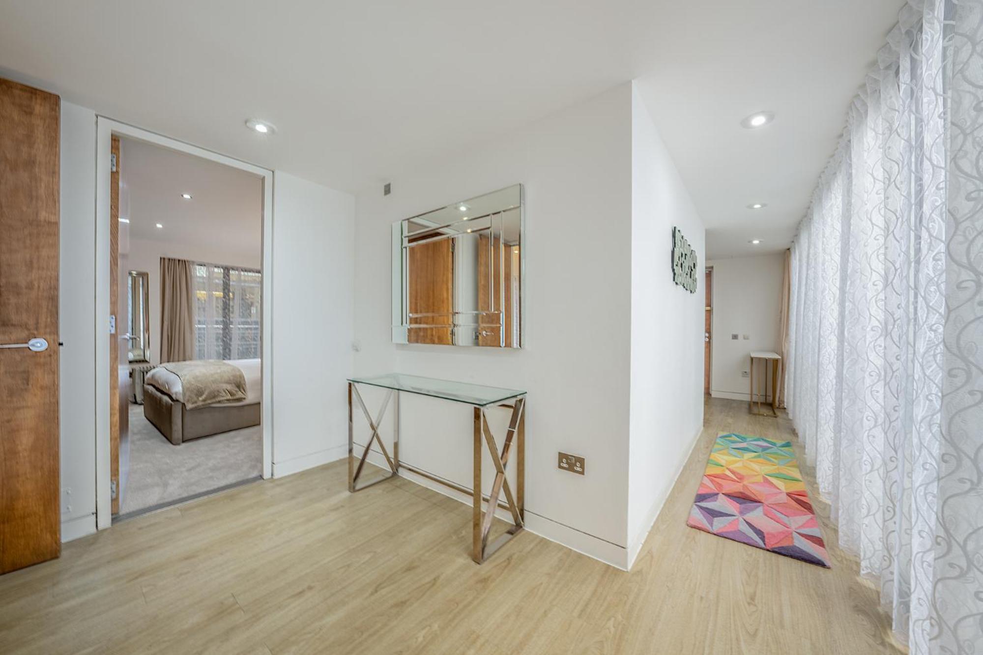 Woodstock Apartment *
