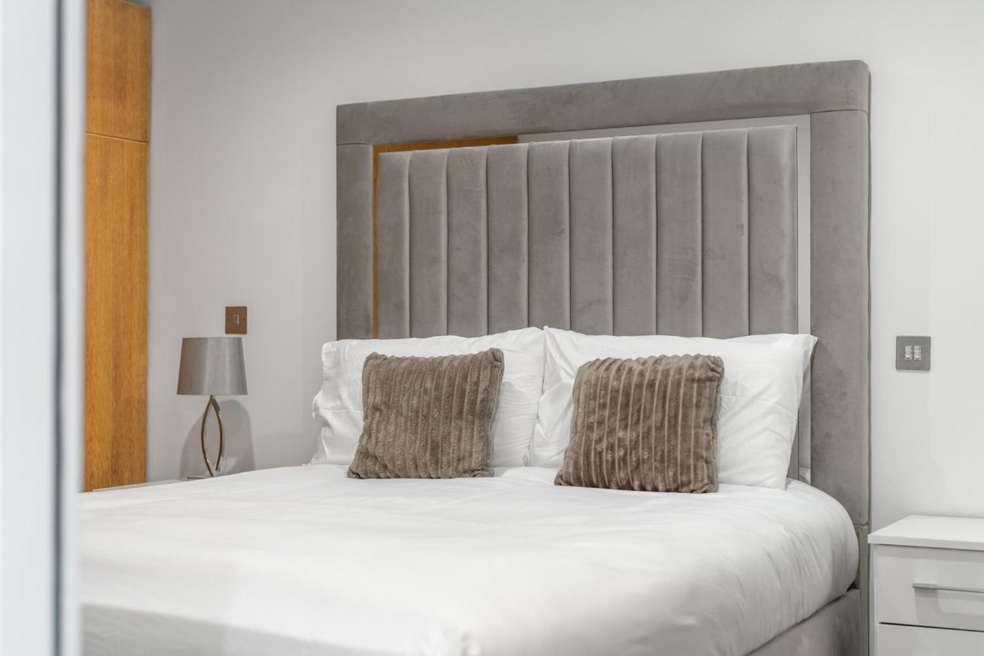 Apartment Woodstock London